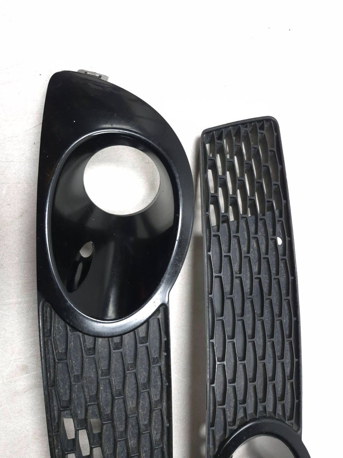 2007 Saab 9-5 Front Bumper Fog Lamp Grille Insert 2pcs OEM