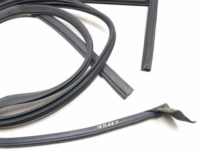 2013 Dodge Grand Caravan Rear Door Weatherstrip Seal Left Driver Side Oem✅