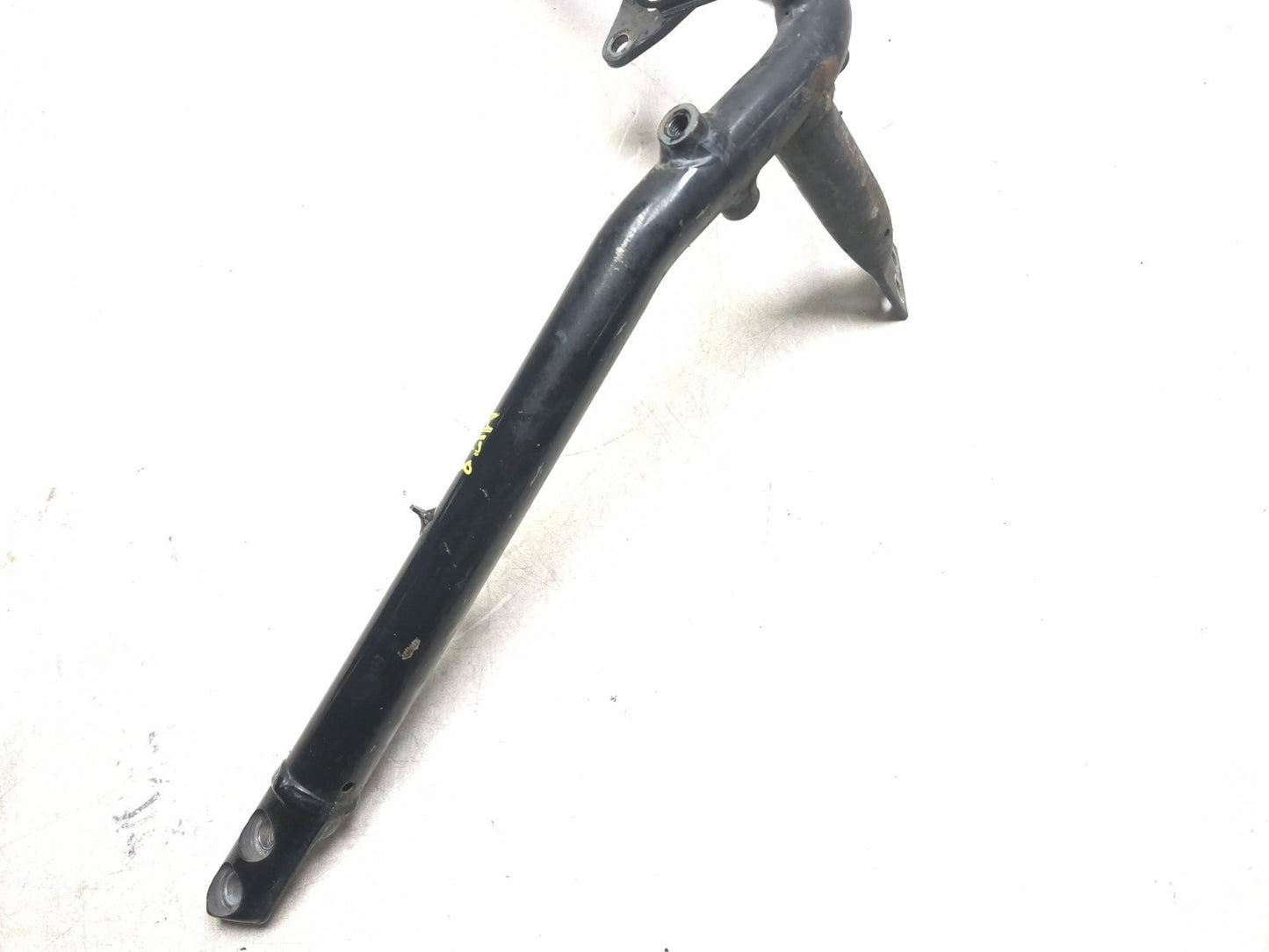 2005 Suzuki C50 Boulevard Engine Support Cradle Bar Rail OEM