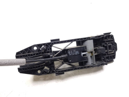 2010 - 2014 VW Golf GTI Exterior Door Handle Front Passenger Side Right OEM