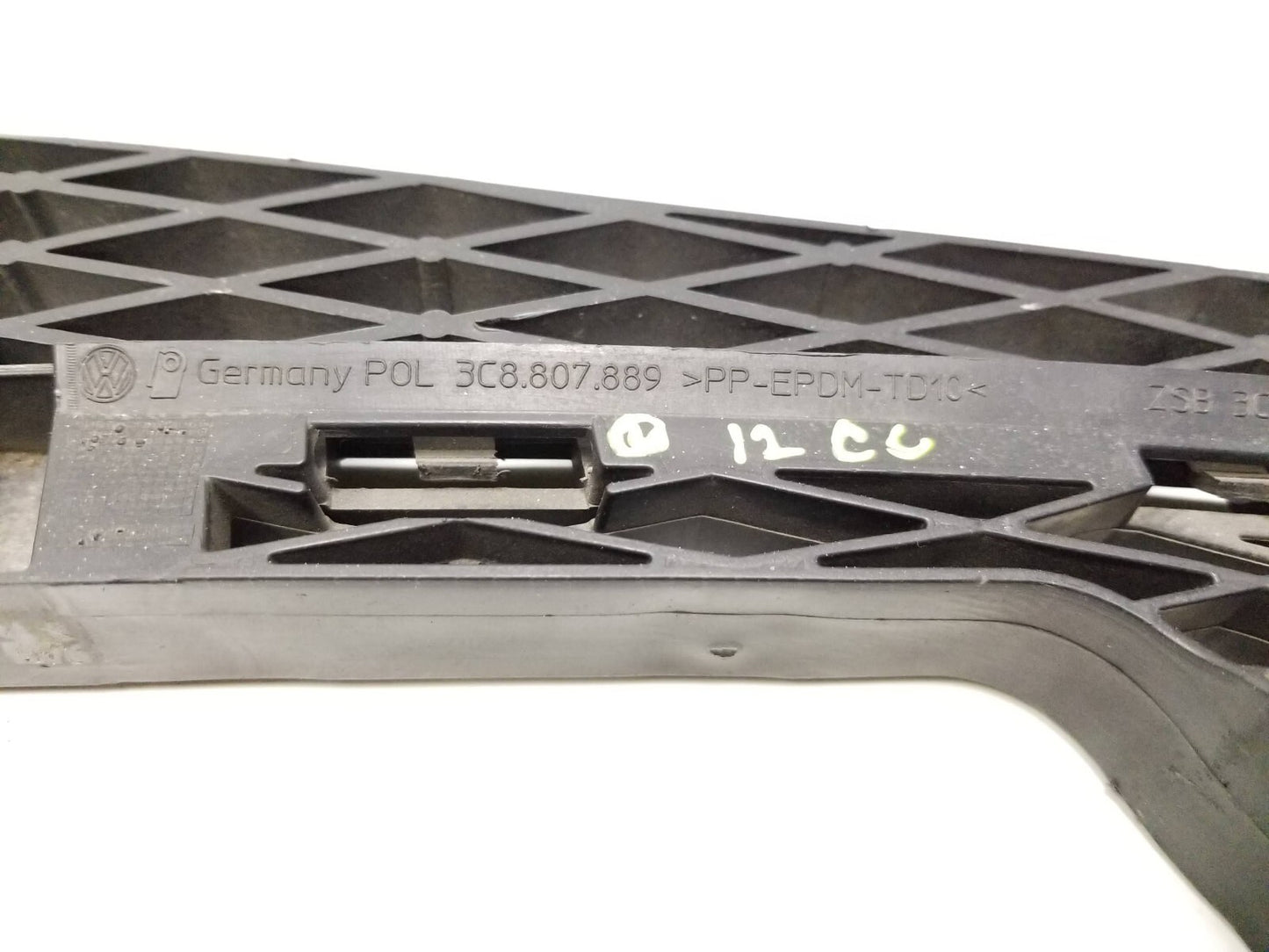 12 - 14 Volkswagen Cc Front Bumper Support OEM
