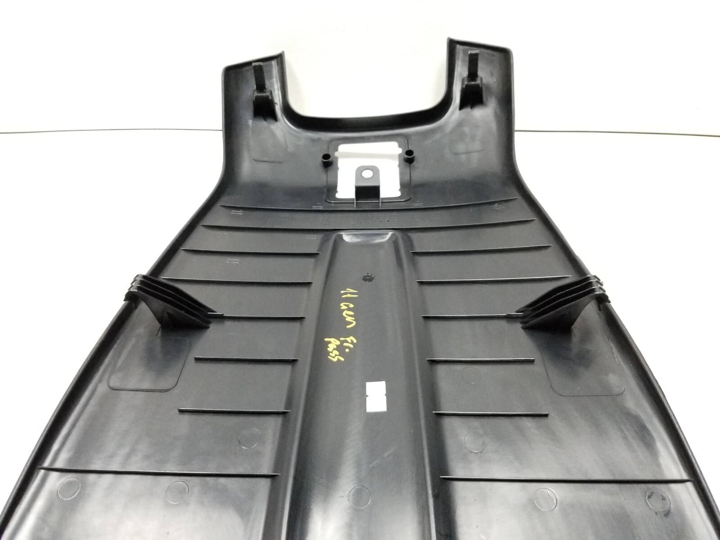 09-12 Hyundai Genesis Coupe Front Seat Back Backrest Cover Trim Passenger Rh OEM
