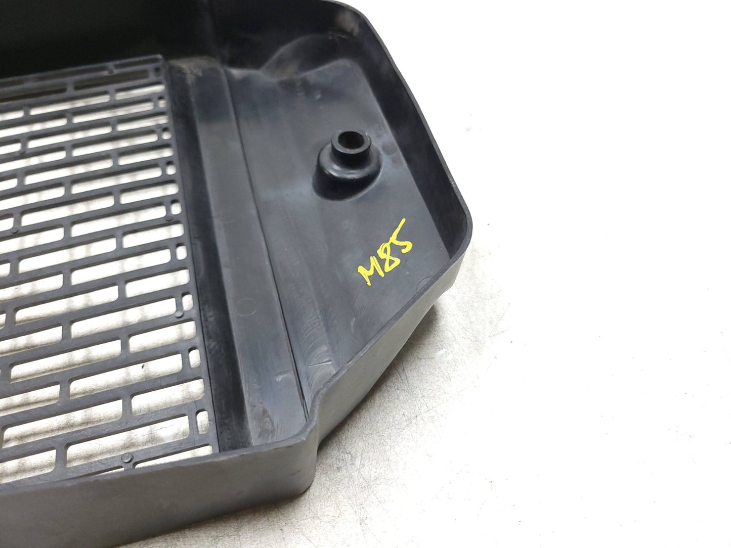 1986 Kawasaki Vulcan 750 Vn750 Radiator Cover OEM