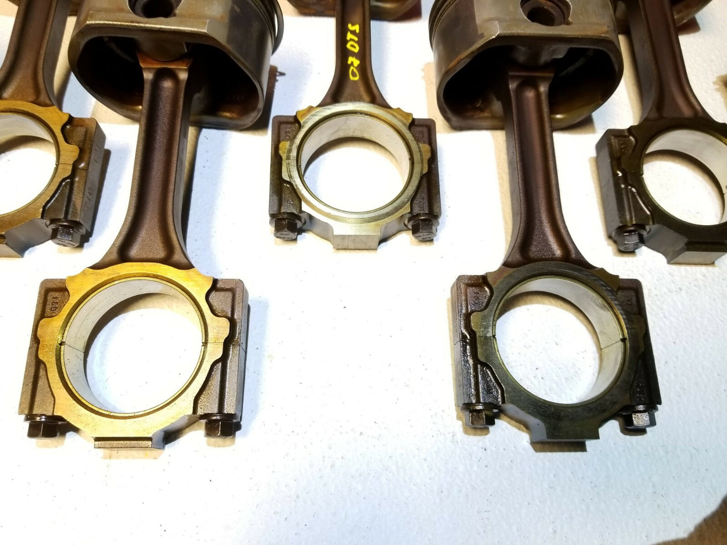 2007 Cadillac DTS 4.6l Piston W/ Connecting Rod 8pcs OEM