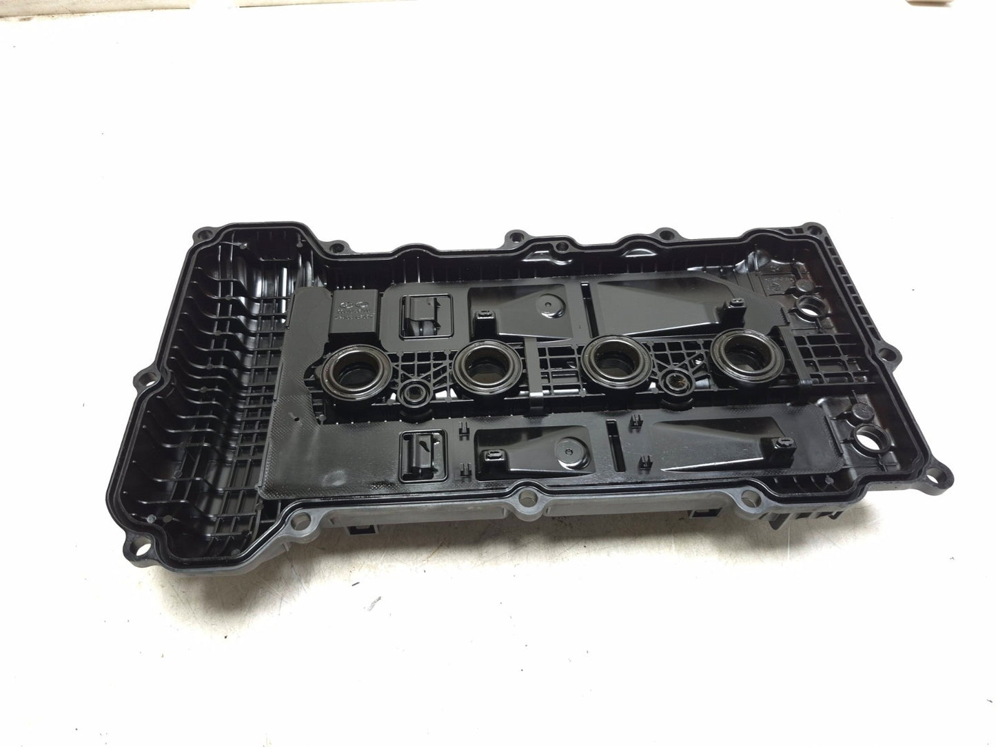 2019 Hyundai Kona 2.0l Engine Rocker Valve Cover OEM