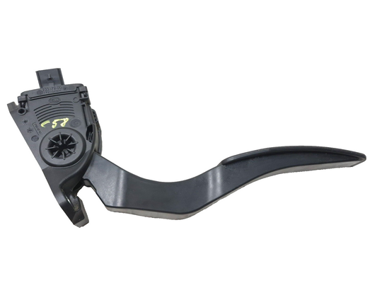 2018 Chrysler 300 Limited AWD Accelerator Throttle Gas Pedal OEM
