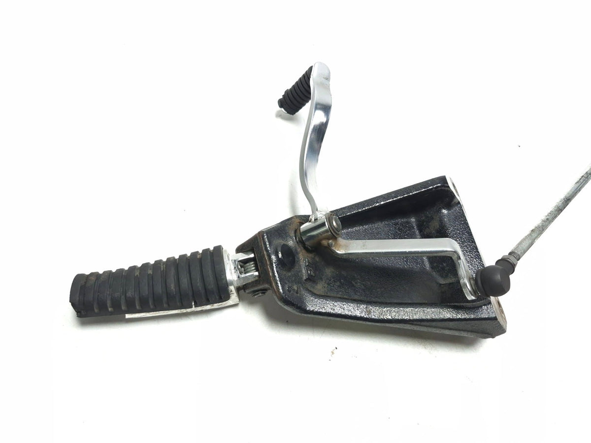 2009 Suzuki Boulevard M109r Vzr1800 Front Footrest W/gear Shifter Lever Left OEM