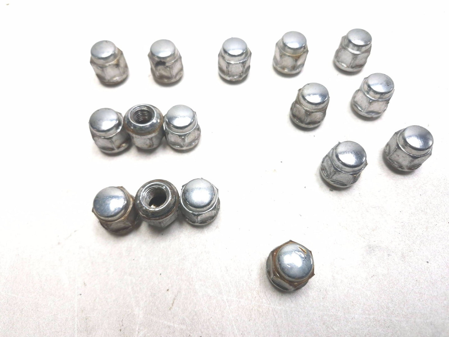 2007 Honda Fit Wheel Lug Nut 16pcs OEM