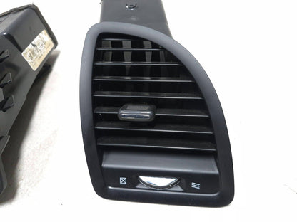 2013 Dodge Grand Caravan Dash Air Vent Pair Oem✅