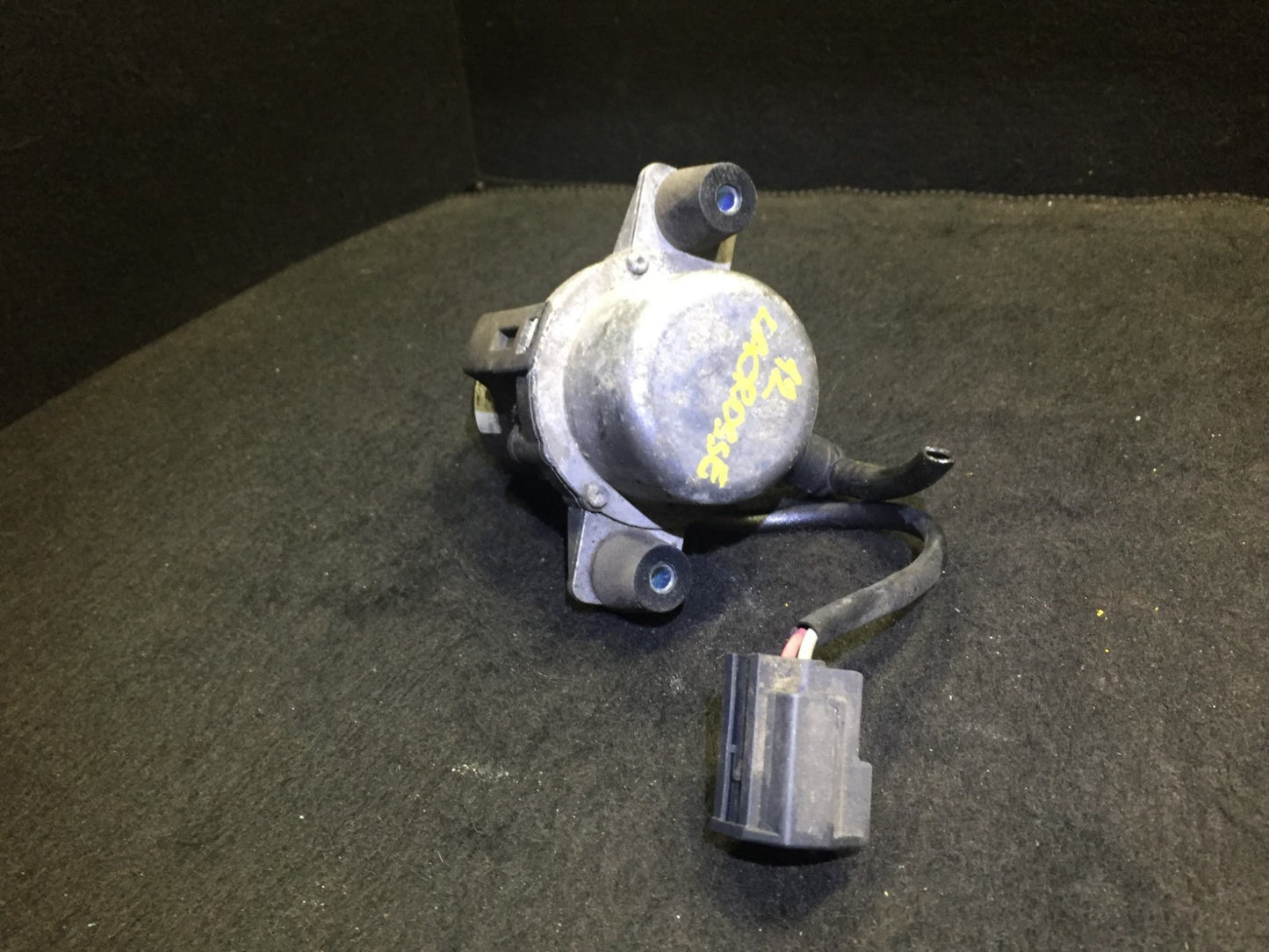 2012 Buick Lacrosse Power Brake Booster Vacuum Pump OEM
