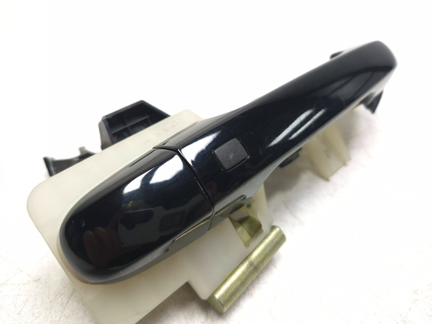 2013 Hyundai Genesis Exterior Door Handle Front Passenger Side Right OEM