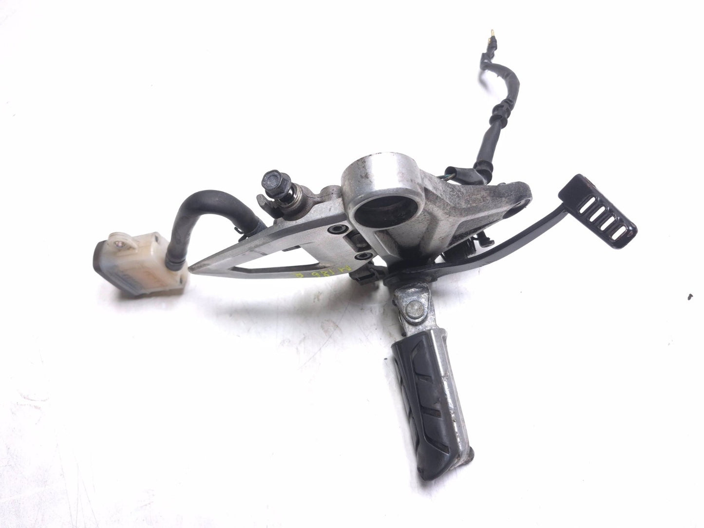 2020 Honda Cb300r Cbf300na Front Right Footrest W/ Brake Master Cylinder OEM