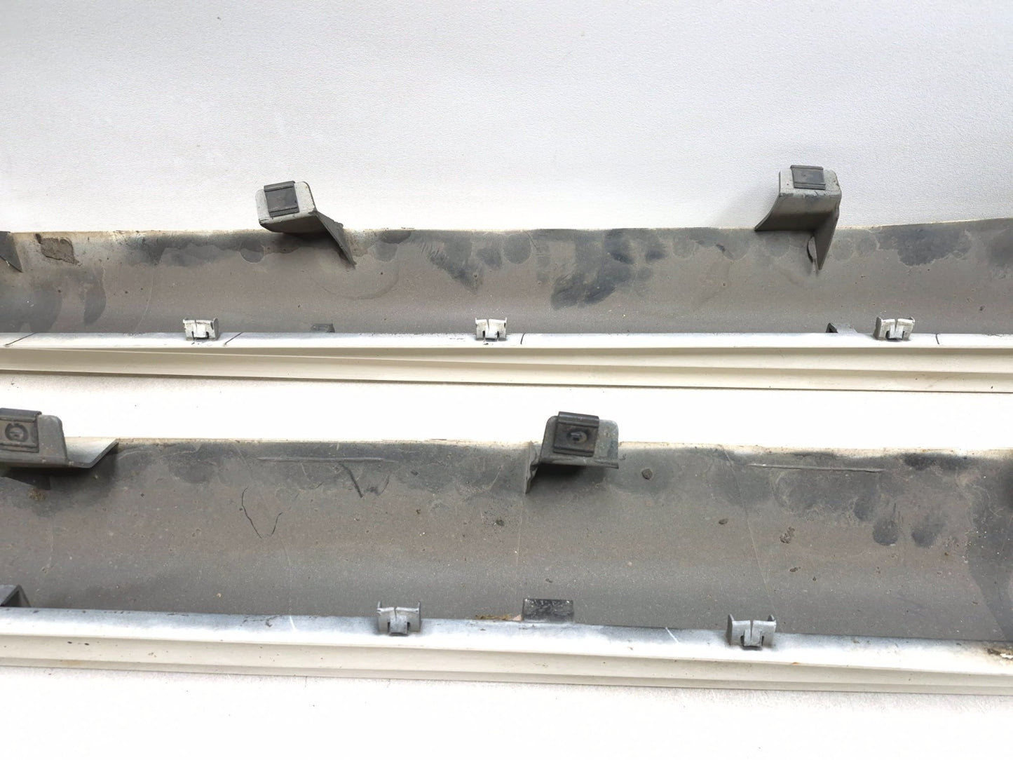 2013 Dodge Grand Caravan Rocker Panel Skirt Molding Pair Oem✅