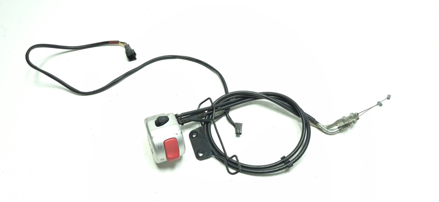 2013 Suzuki Vl800 Boulevard C50 Right Handlebar Switch W/ Throttle Cable OEM