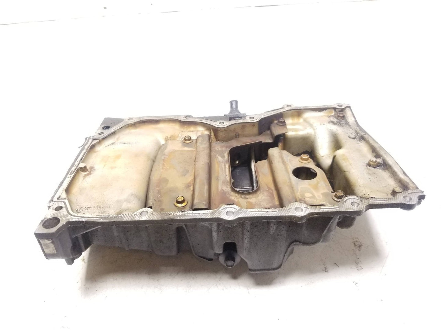 2010 Ford Transit Connect Engine Oil Pan 1s7g-6675-ba 2.0l OEM