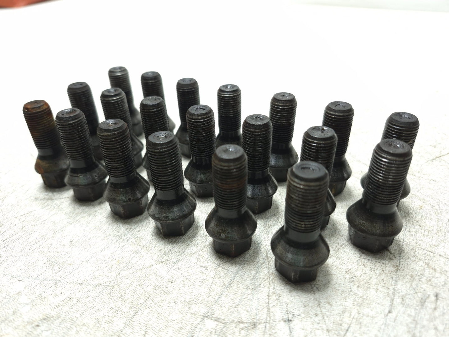 2008 BMW X6 E71 Wheel Lug Bolt 20pcs OEM