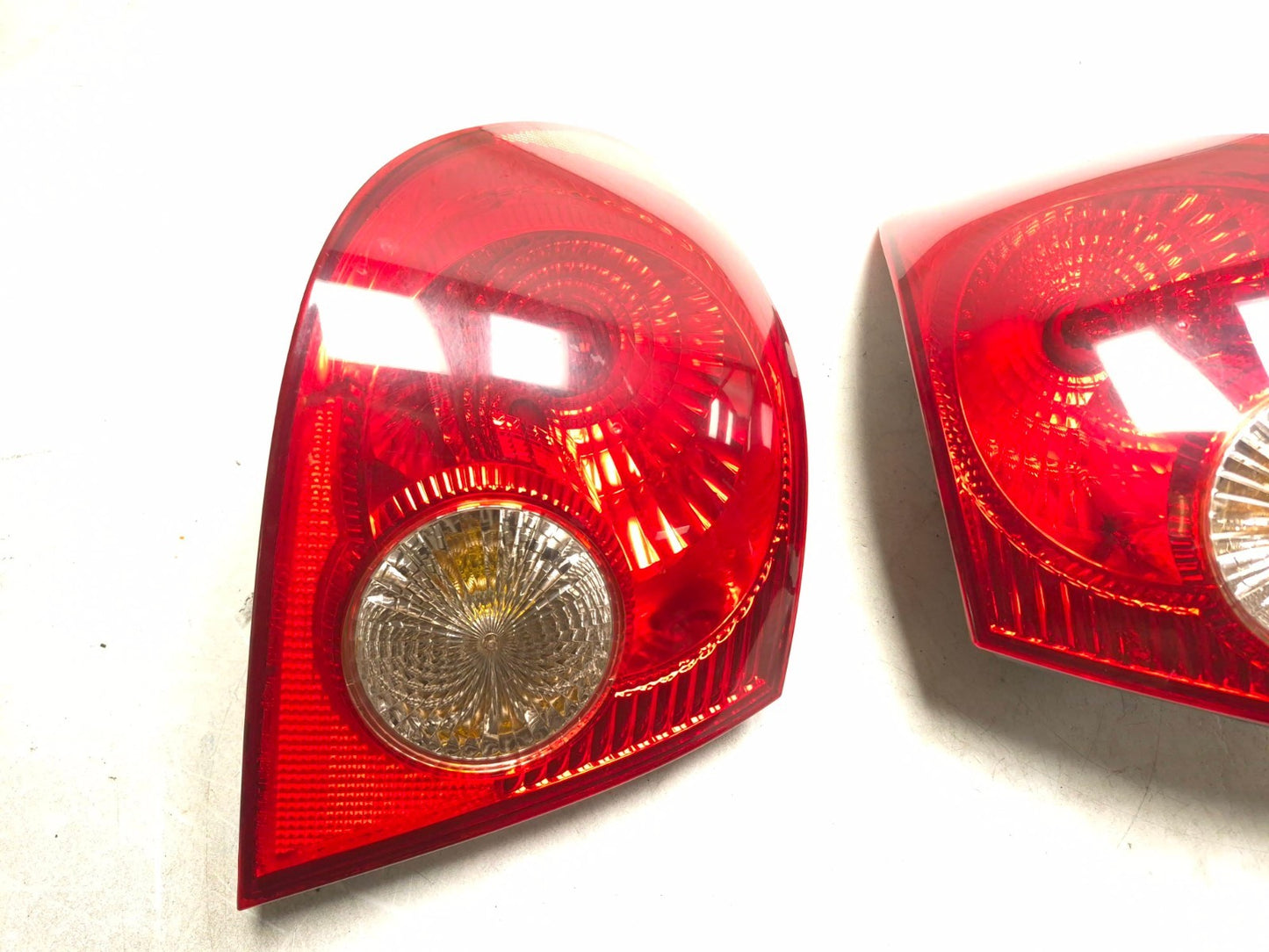 2007 Toyota Corolla Tail Light Left & Right 3pcs OEM