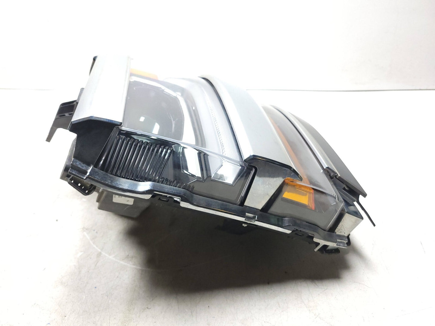 16-19 Chevrolet Silverado 1500 Headlight Left & Right OEM