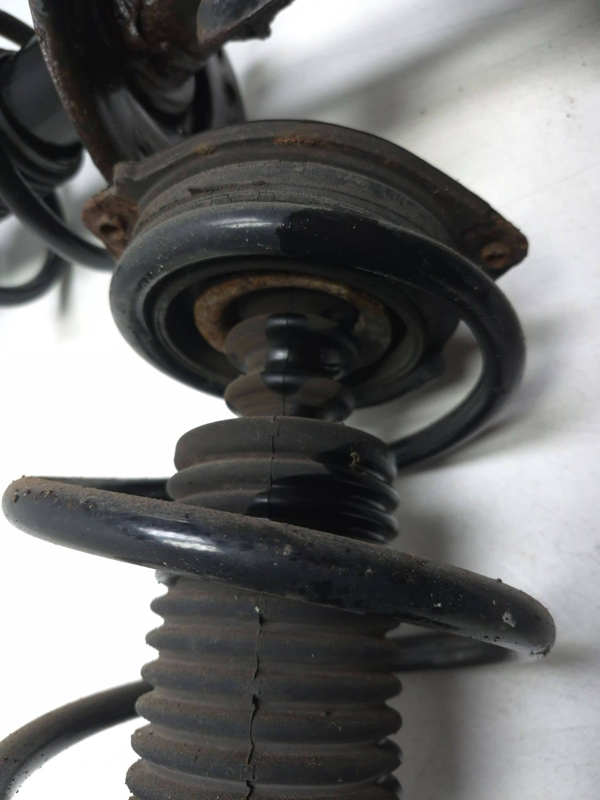 2015 Nissan Juke Front Shock Strut Absorber With Spring Pair OEM