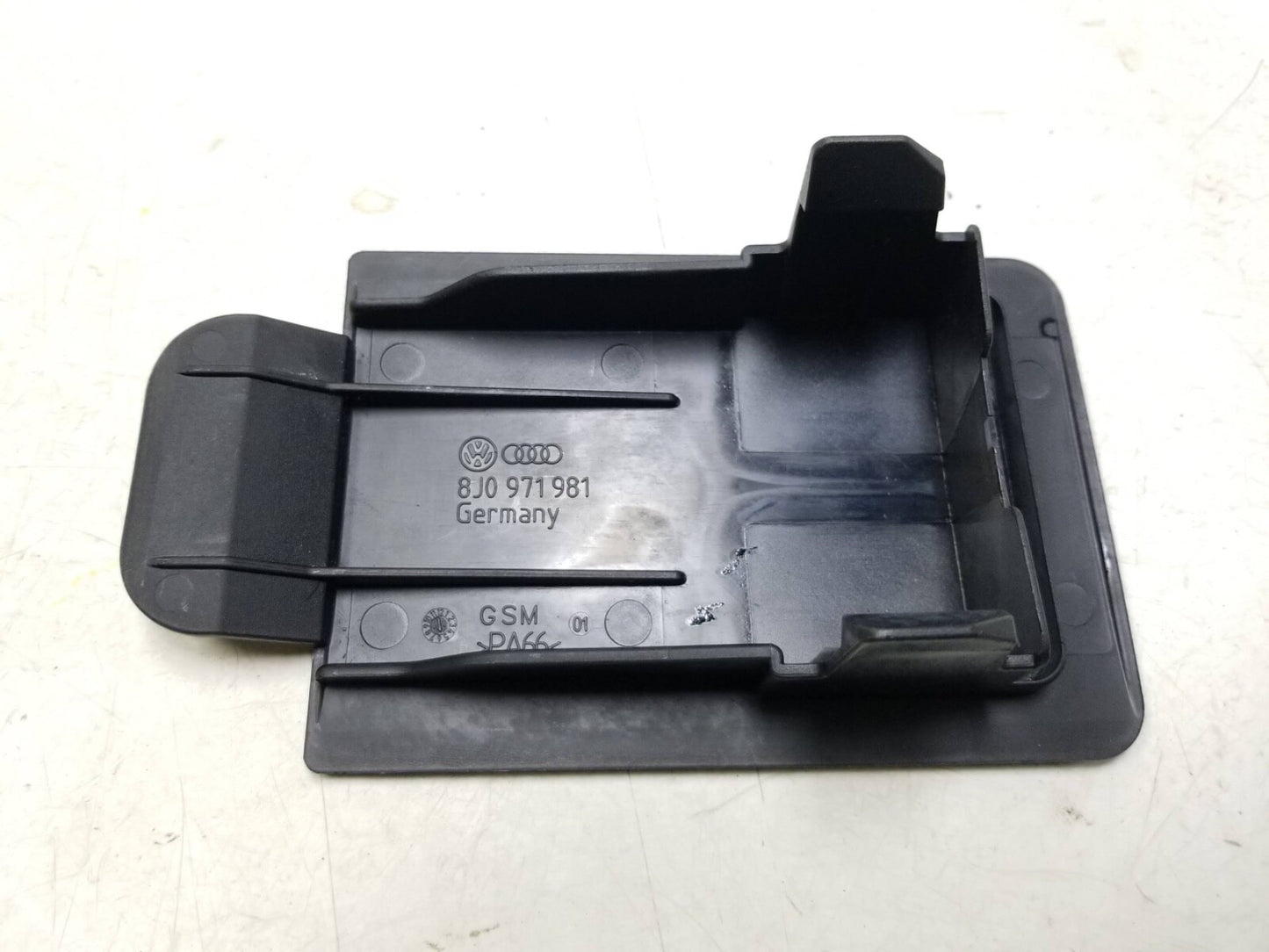2009 - 2017 Audi Q5 Floor Seat Wiring Connector Cap Cover Left & Right OEM