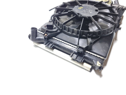 2014 Hyundai Elantra Gt A/c Condenser W/ Cooling Fan Assy OEM