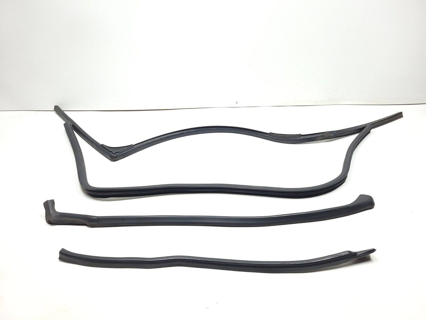 13-16 GMC Acadia Door Molding Belt Weather Strip Rear Driver Side Left OEM