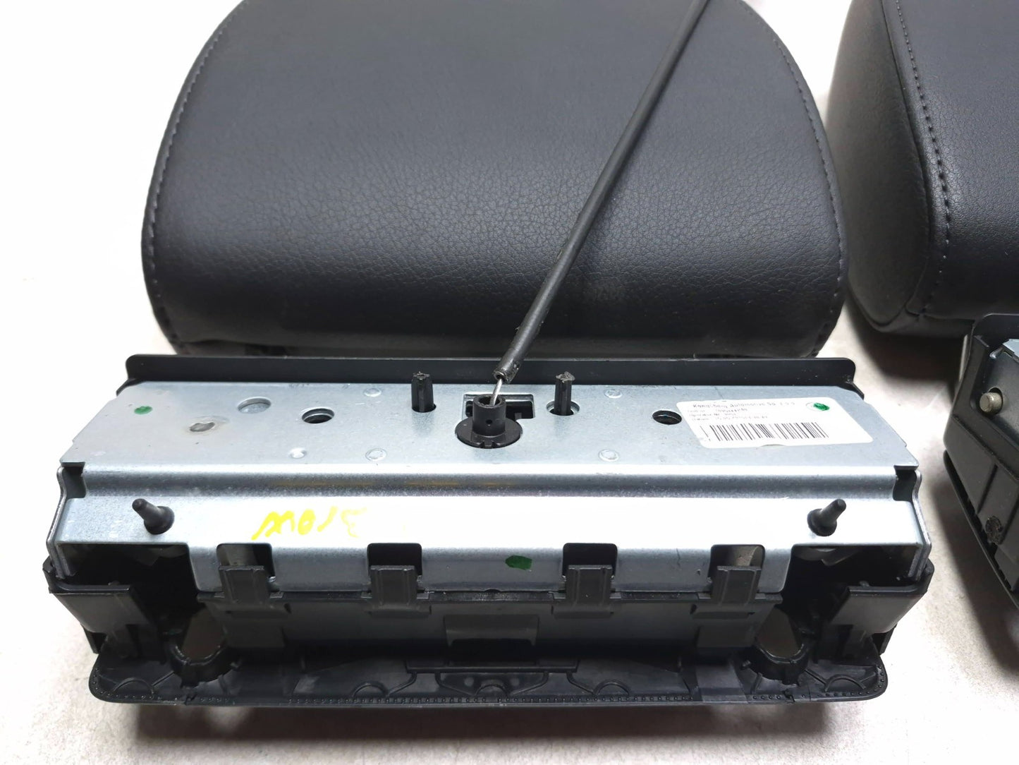 2015 Audi Q7 Rear 3rd Row Seat Headrest & Fold Latch OEM