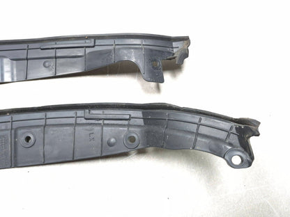 2018 Chrysler 300 Front Fender To Door Weatherstrip Seal Left & Right OEM