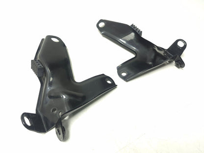 2018 Husqvarna Svartpilen 401  Fuel Tank Mount Bracket Left & Right OEM