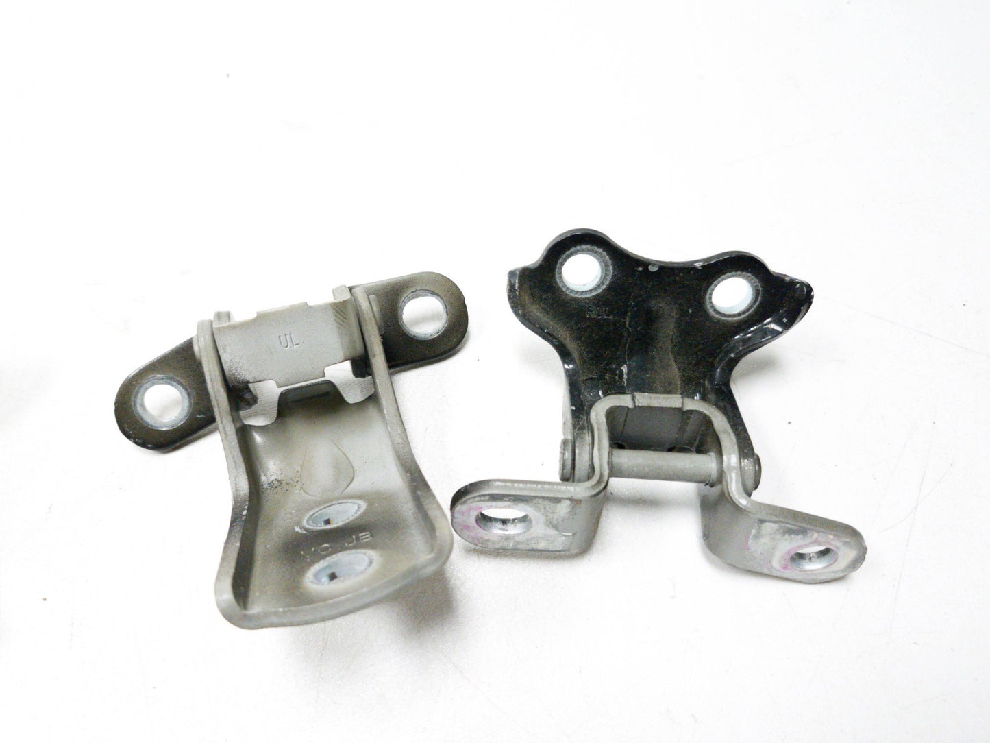 2014 Hyundai Accent Hatch Left Driver Front & Rear Door Hinge OEM