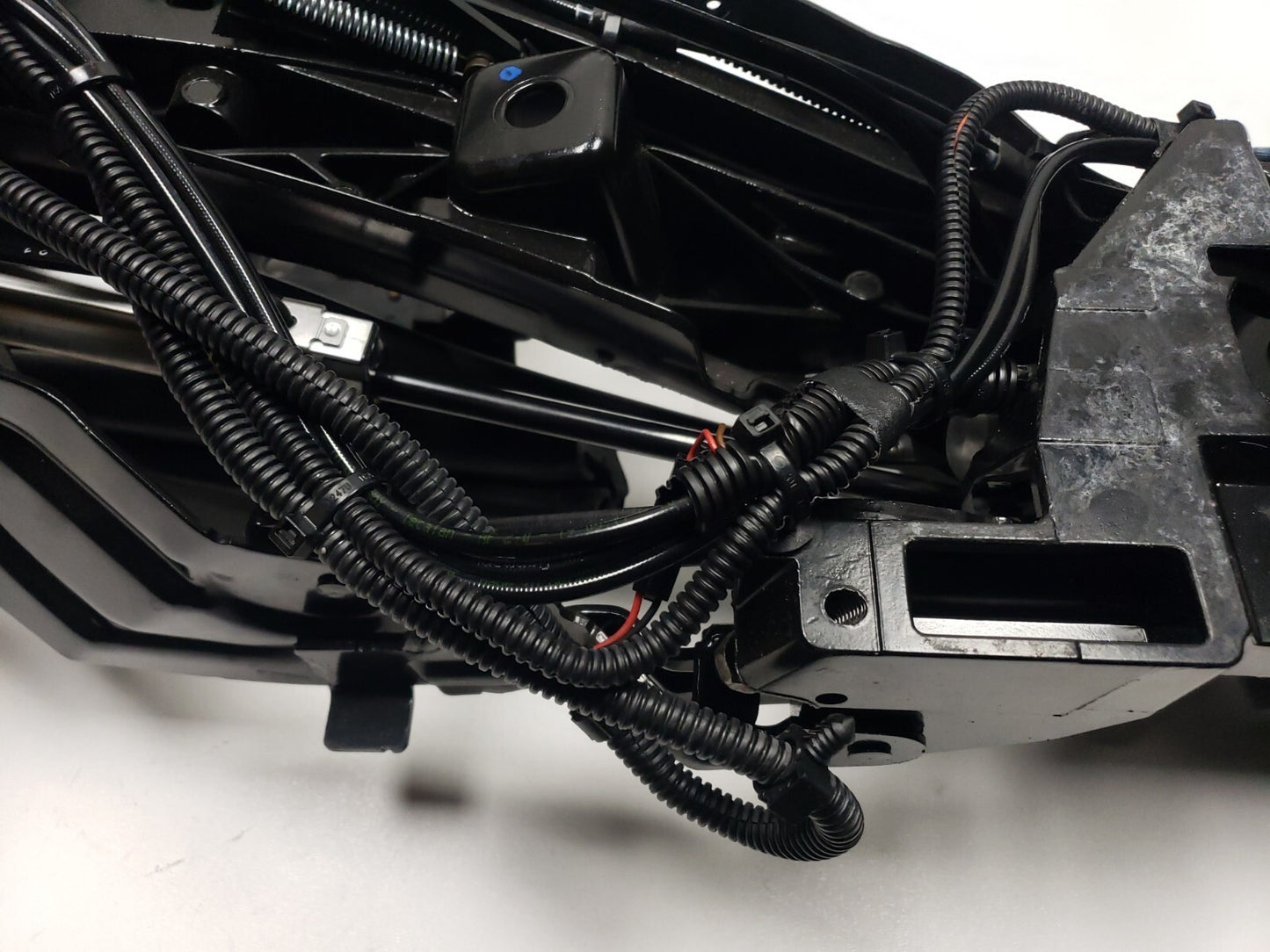 2011 Chrysler 200s Convertible Roof Lift Motor Hinge Pair OEM