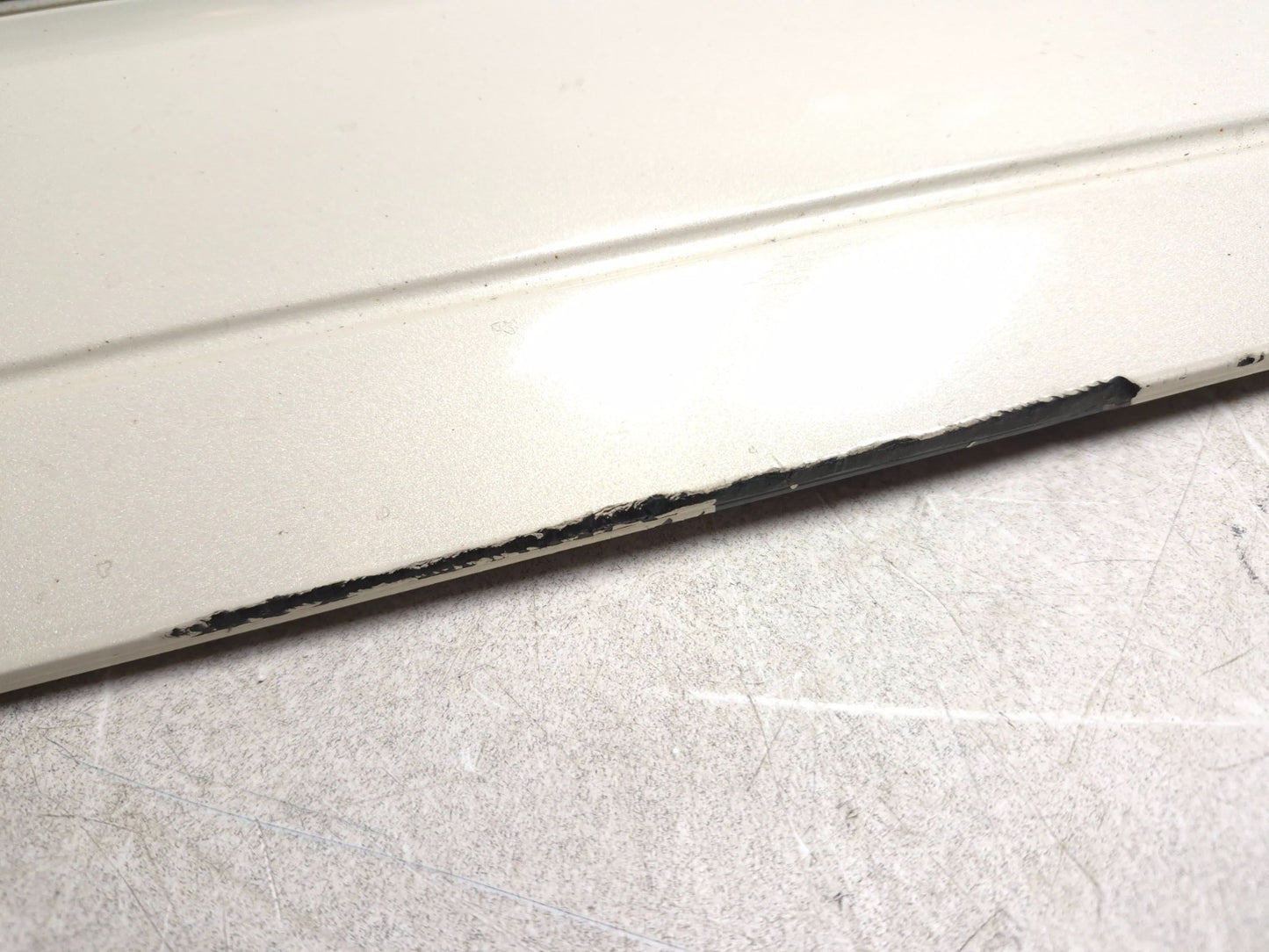 2008 Lincoln Navigator Rear Door Lower Molding Driver Side Left OEM