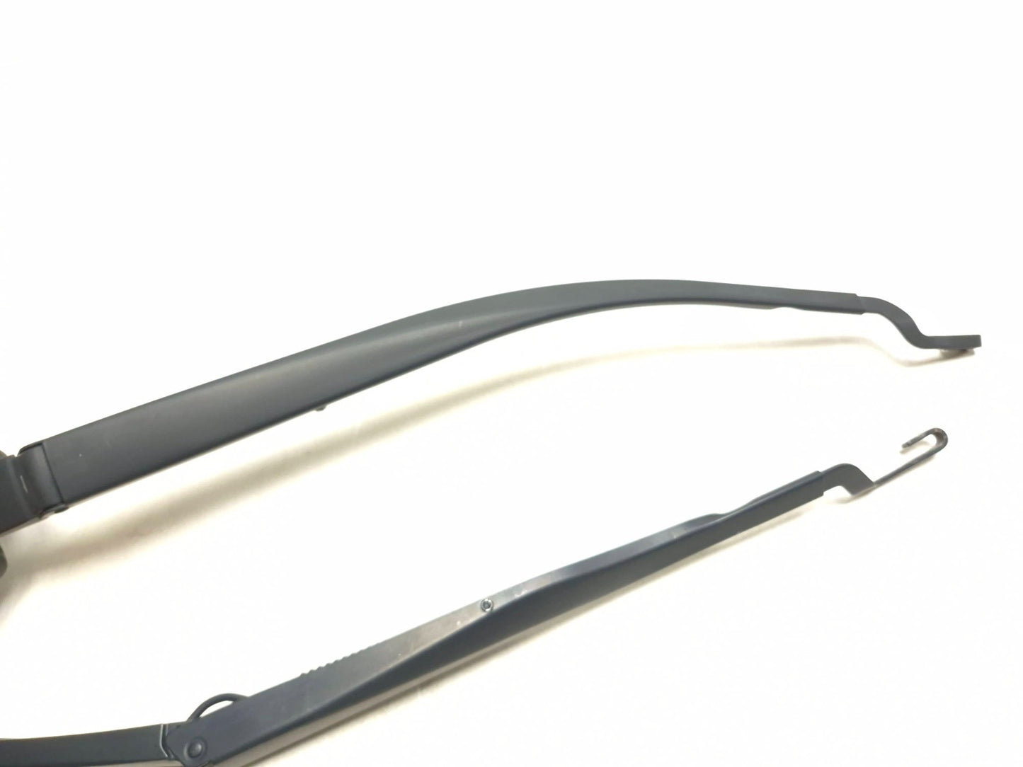 2012 Hyundai Sonata Windshield Wiper Arm 2pcs OEM