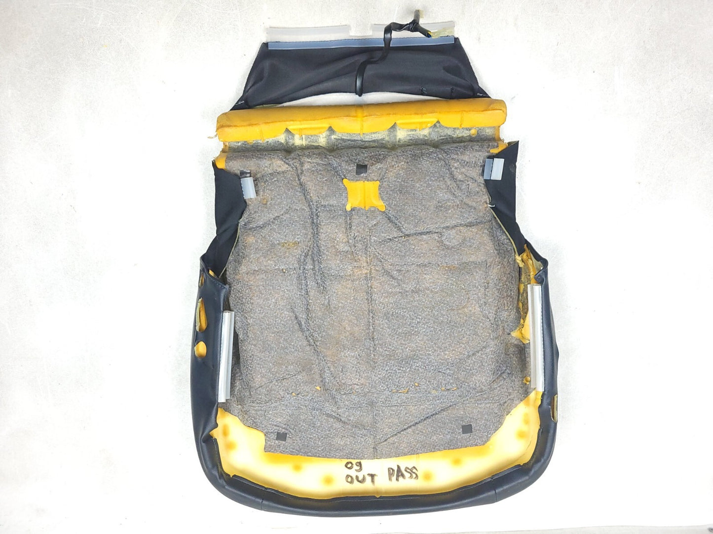 2009 Mitsubishi Outlander Front Passenger Seat Lower Cushion OEM