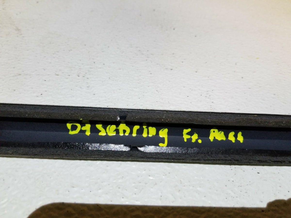 2007 Chrysler Sebring Exterior Lower Door Molding Strip 4pcs OEM