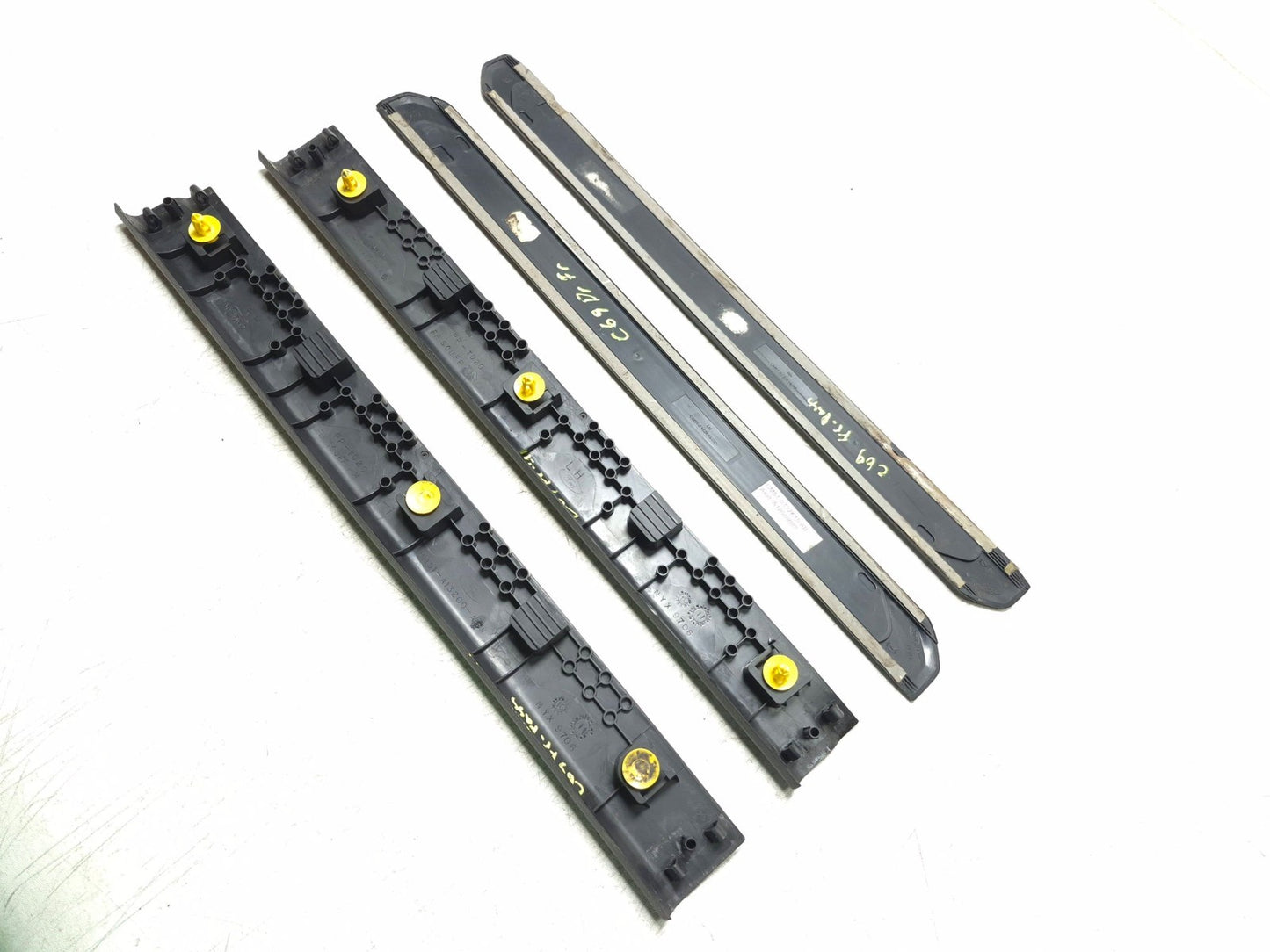 2013 Ford Focus Front Door Sill Scuff Plate Left & Right 4 Pcs OEM