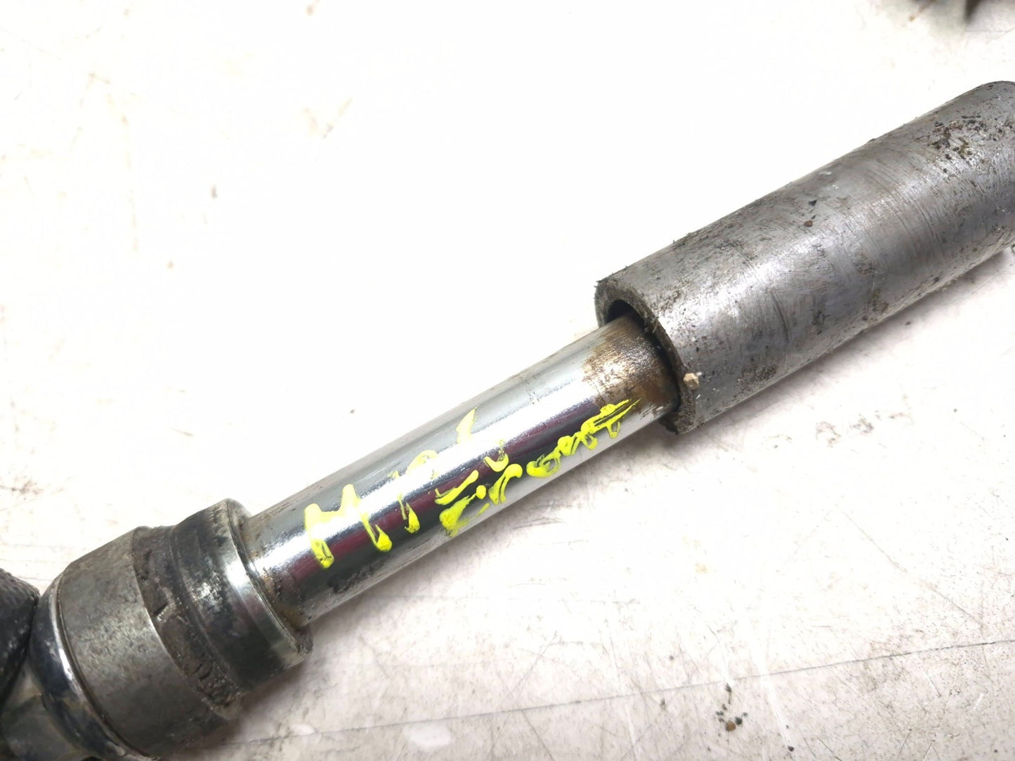 1993 Yamaha Virago Xv750 Rear & Front Wheel Axle Pair OEM