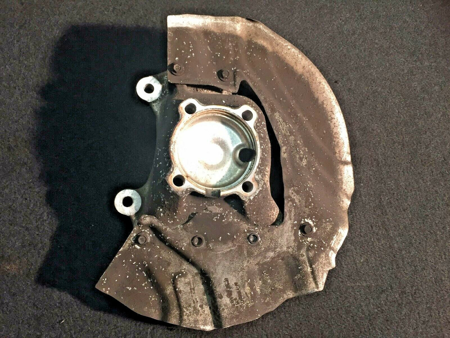 2005 BMW 745i E65 Front Spindle Knuckle Right Passenger Side OEM