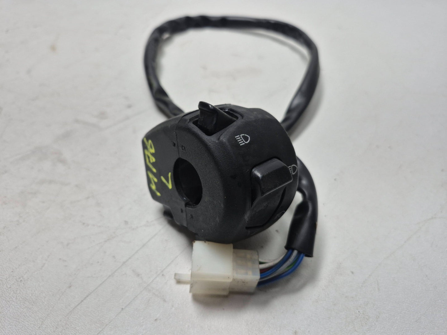 2022 Moto Guzzi V7 Left Handlebar Headlight Turn Signals Horn Switch OEM