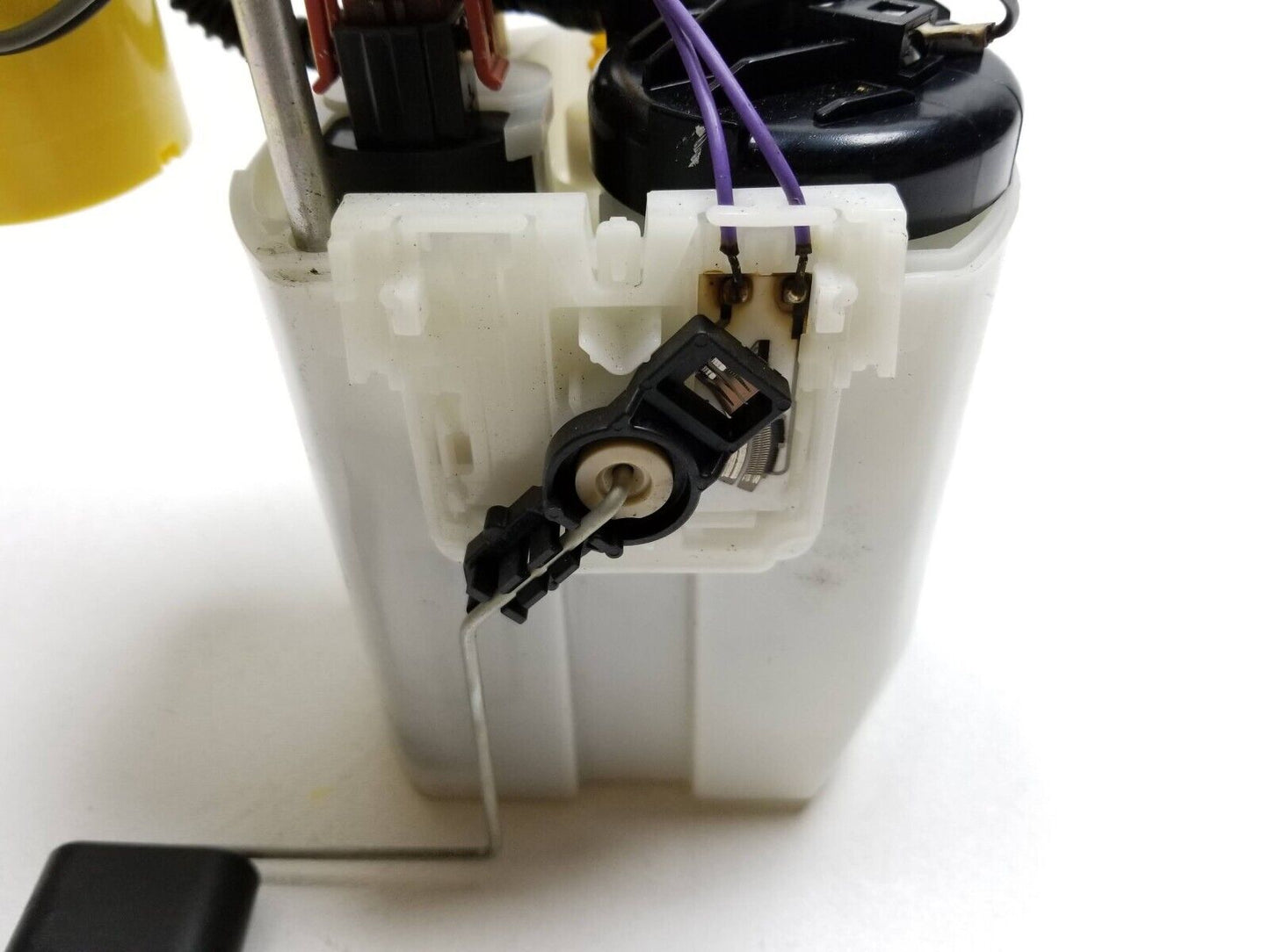 13 14 15 16 GMC Acadia Fuel Pump OEM