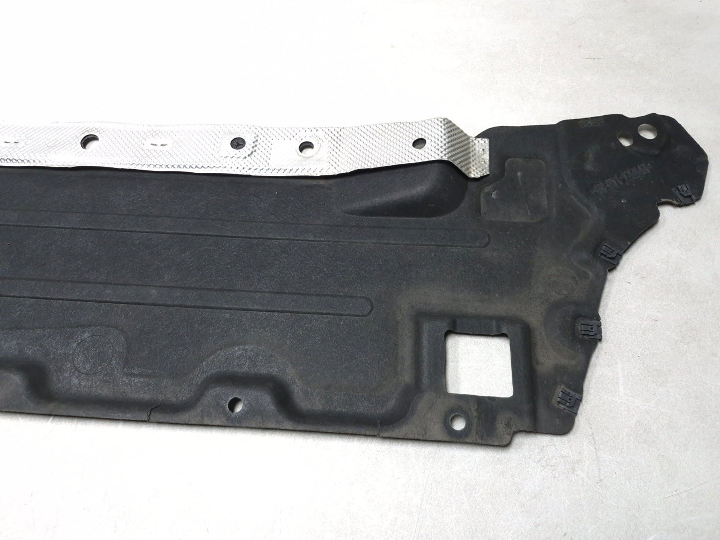 2018 Alfa Romeo Stelvio Underbody Splash Guard Right Passenger Side OEM ✅