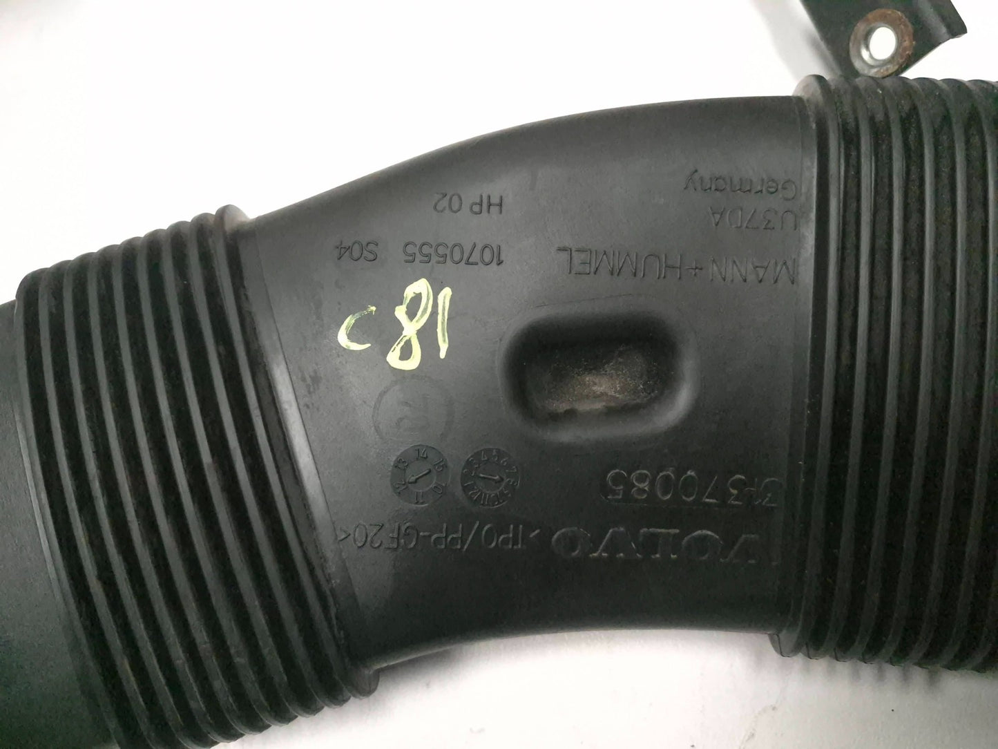 2013 Volvo S60 T5 Air Filter Inlet Duct Pair OEM