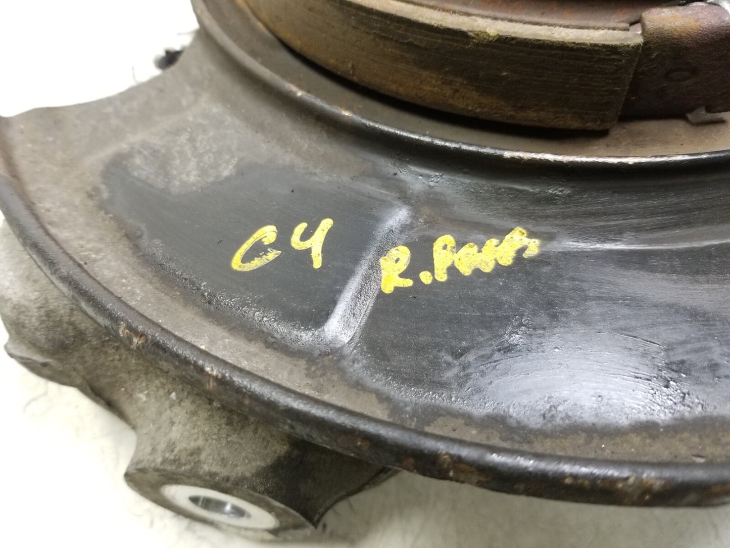 2011 Cadillac SRX Rear  Spindle Knuckle Wheel Hub Passenger Side Right OEM