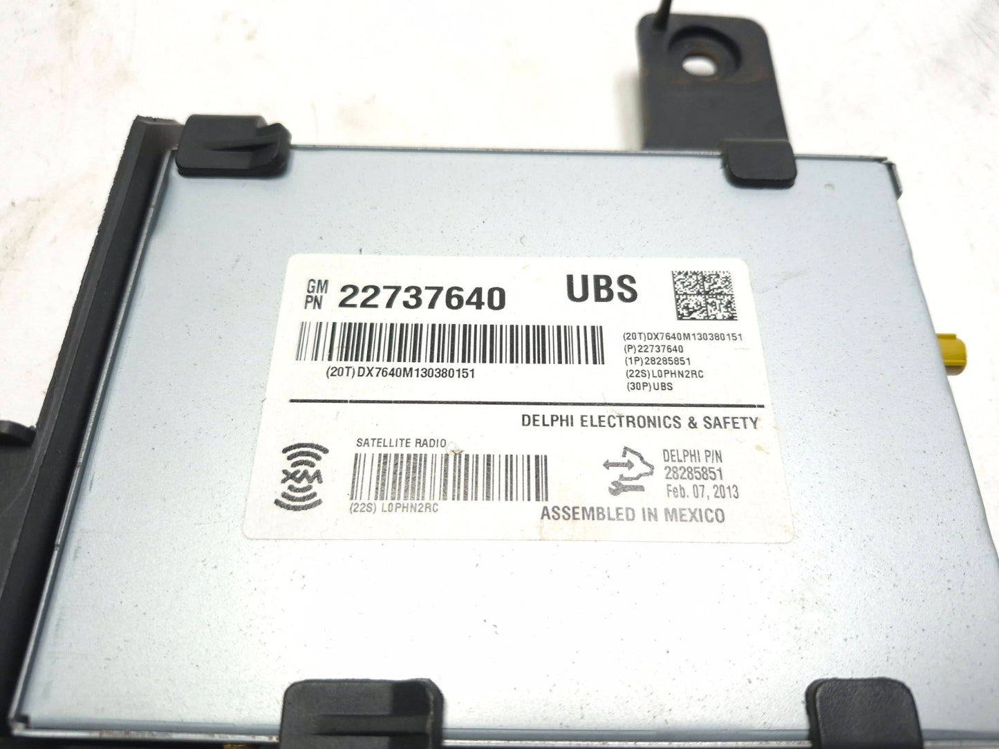 2013 Cadillac Escalade Esv Radio Stereo Satellite Receiver Module OEM