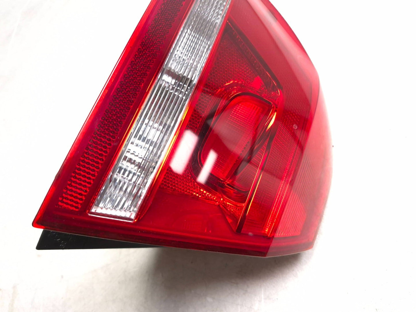 2014 Volkswagen Passat Tail Light Driver Side Left OEM