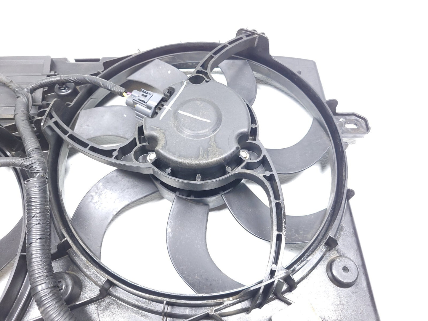 2014 Ford Fusion Radiator Cooling Fan Motor Assy OEM