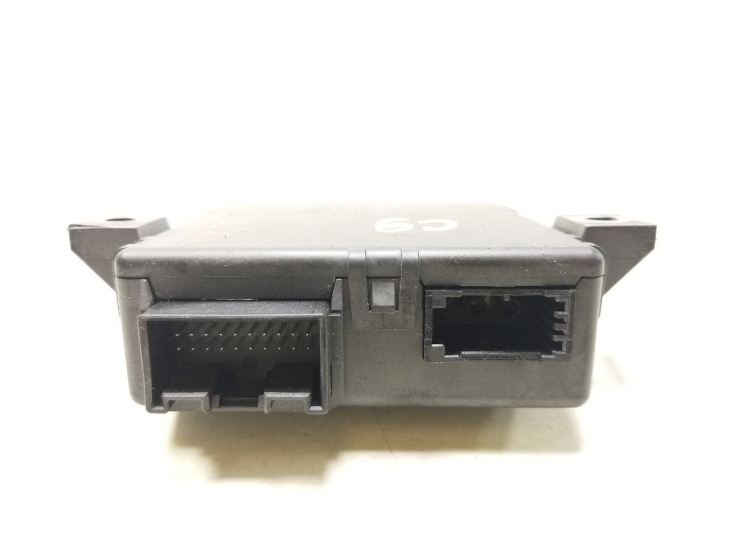 2009 - 2010 Audi Q5 Gateway Control Module OEM