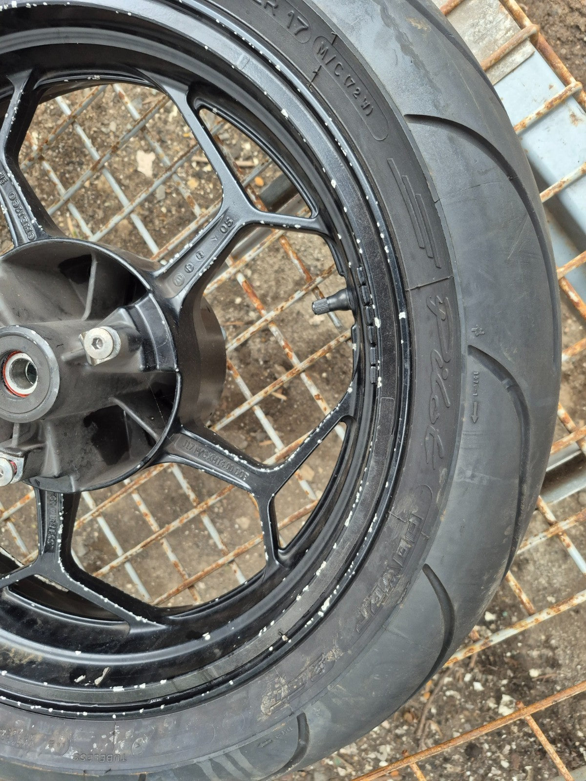 2014 Kawasaki Ninja 300 Ex300a Rear & Front Wheel W/ Tire R 17 OEM
