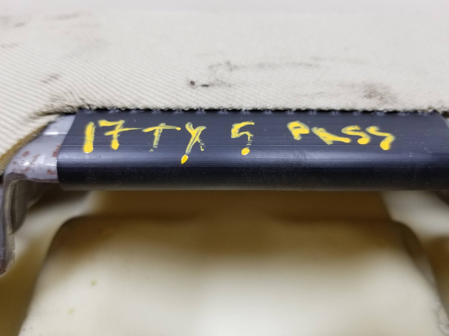 2017 - 2019 Cadillac Xt5 Upper Seat Cushion Front Passenger Side Right OEM