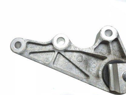 2012 Volvo C30 2.5l Transmission Torque Arm Mount Bracket OEM